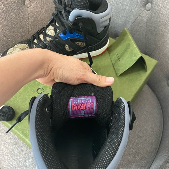 Men's Gucci Basket sneaker - Picture 2 of 6